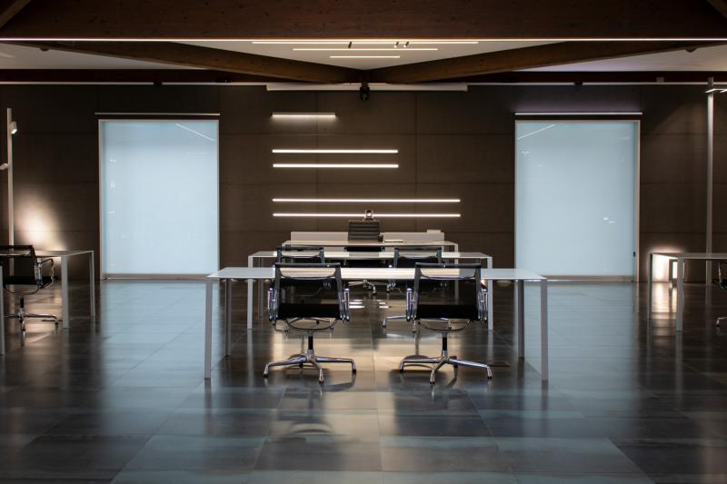 439_showroom-SIMES_04--1500x1000.jpg
